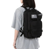 Sac à dos militaire 40x30x20 détail fermeture éclair – Sac à Dos Voyage Cabine Militaire 40x30x20 | Sogaïa