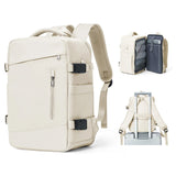 Sac à dos 40x20x25 lifestyle en voyage – Sac à Dos 40x20x25 | Sogaïa