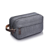 Trousse de toilette homme personnalisée 2 compartiments gris vue de face – Trousse de Toilette Homme Personnalisée à 2 Compartiments | Sogaïa