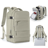 Sac à dos cabine 40x20x25 lifestyle en aéroport – Sac à Dos Cabine Avion 40x20x25 Sogaïa™ | Sogaïa