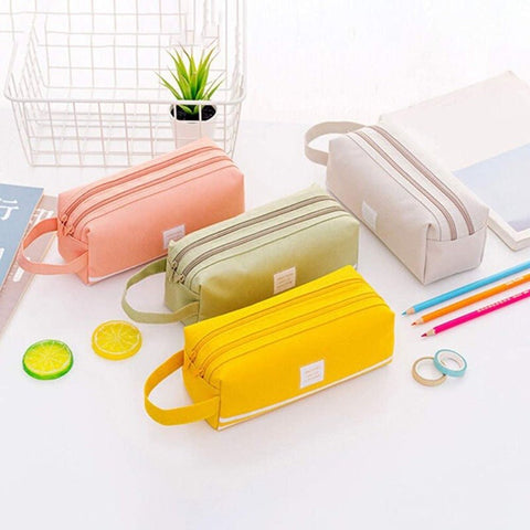 Ma petite trousse de toilette vue de profil – Ma Petite Trousse de Toilette | Sogaïa