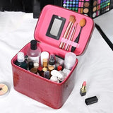 Petit vanity rigide pour maquillage bordeaux vue de face – Petit Vanity Rigide pour Maquillage | Sogaïa