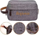 Trousse de toilette homme personnalisée 2 compartiments vert vue de face – Trousse de Toilette Homme Personnalisée à 2 Compartiments | Sogaïa