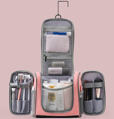 Trousse de toilette familiale vue de profil – Trousse de Toilette Familiale Travelsky™ | Sogaïa
