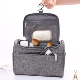 Trousse de toilette pour voyage ouverte – Trousse de Toilette pour Voyage | Sogaïa