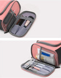 Trousse de toilette familiale gris vue de face – Trousse de Toilette Familiale Travelsky™ | Sogaïa