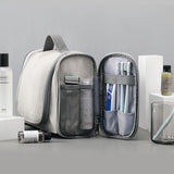 Trousse de toilette familiale bordeaux vue de face – Trousse de Toilette Familiale Travelsky™ | Sogaïa