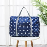Cabas voyage trousse de toilette femme vue de profil – Cabas Voyage Trousse de Toilette pour Femme | Sogaïa