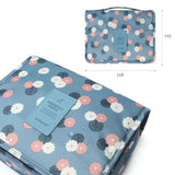 Trousse de toilette suspendue pour femme vert vue de face – Trousse de Toilette Suspendue pour Femme Travel™ | Sogaïa