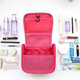 Trousse de toilette crochet vue de profil – Trousse de Toilette Crochet Travel Bag™ | Sogaïa