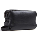 Trousse de toilette personnalisée pour homme gris vue de face – Trousse de Toilette Personnalisée Homme Cuir Double Compartiment Sogaïa™ | Sogaïa