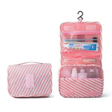 Trousse de toilette suspendue pour femme détail fermeture – Trousse de Toilette Suspendue pour Femme Travel™ | Sogaïa