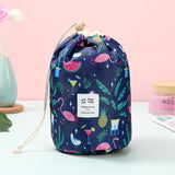 Trousse de toilette ronde détail intérieur – Trousse de Toilette Ronde Travel™ | Sogaïa