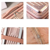 Vanity case valise rose vue de face – Vanity Case Valise | Sogaïa