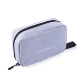 Trousse de toilette suspendable bordeaux vue de face – Trousse de Toilette Suspendable Travel Season™ | Sogaïa