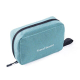 Trousse de toilette suspendable marron vue de face – Trousse de Toilette Suspendable Travel Season™ | Sogaïa