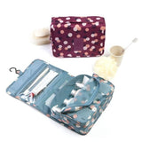 Trousse de toilette suspendue pour femme vue de face – Trousse de Toilette Suspendue pour Femme Travel™ | Sogaïa