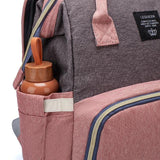 Sac à dos à langer lit gris vue de face – Sac à Dos à Langer Lit Lequeen™ | Sogaïa