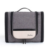 Trousse de toilette complète femme bordeaux vue de face – Trousse de Toilette Complète pour Femme Flawless™ | Sogaïa