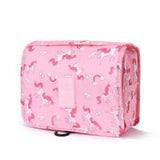 Trousse de toilette femme à suspendre vert vue de face – Trousse de Toilette pour Femme à Suspendre Travel™ | Sogaïa