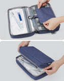 Trousse de toilette avec crochet ouverte – Trousse de Toilette avec Crochet Travelsky™ | Sogaïa