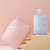 Trousse de toilette rectangulaire femme gris vue de face – Trousse de Toilette Rectangulaire pour Femme Makeup Beauty™ | Sogaïa