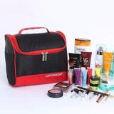 Trousse de toilette grande ouverture avec crochet lifestyle – Trousse de Toilette Grande Ouverture avec Crochet | Sogaïa