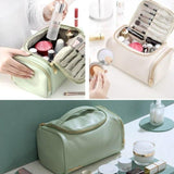 Trousse de toilette avec rangement vert vue de face – Trousse de Toilette avec Rangement | Sogaïa