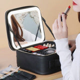 Petite mallette de maquillage vue de profil – Petite Mallette de Maquillage Nice Land™ | Sogaïa