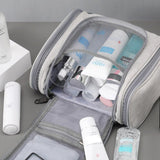 Trousse de toilette familiale détail fermeture – Trousse de Toilette Familiale Travelsky™ | Sogaïa