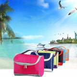 Trousse de toilette grande ouverture avec crochet vue de face – Trousse de Toilette Grande Ouverture avec Crochet | Sogaïa