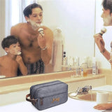 Trousse de toilette homme personnalisée 2 compartiments ouverte – Trousse de Toilette Homme Personnalisée à 2 Compartiments | Sogaïa