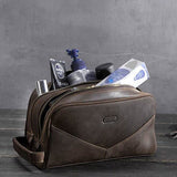 Trousse de toilette homme cuir personnalisée camel vue de face – Trousse de Toilette Homme en Cuir Personnalisée Sogaïa™ | Sogaïa